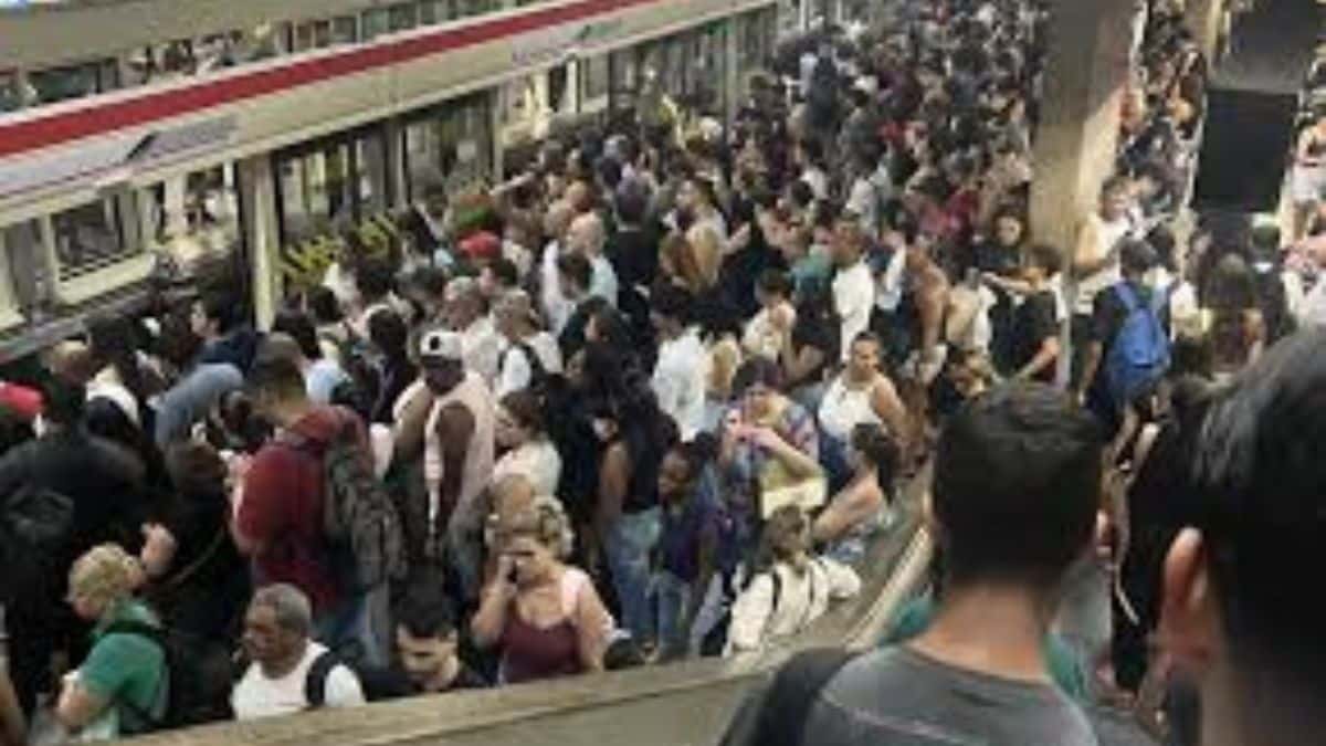 20 horas de falha: Linha 11-Coral opera com lentidão e intervalos ampliados