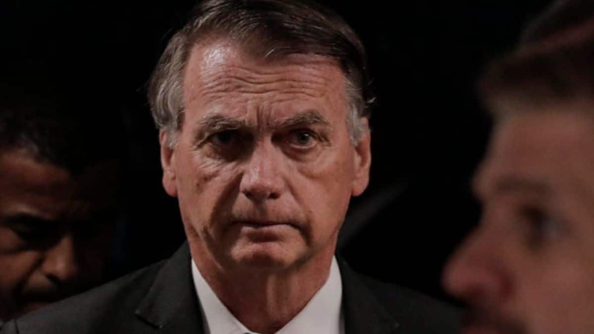 Bolsonaro é preso em Brasília por ordem do STF