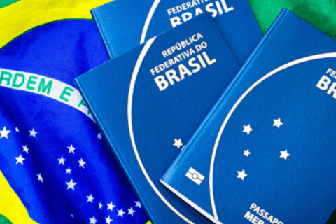 Brasileiros vivem clima de medo e se isolam em casa após operação contra imigrantes nos EUA