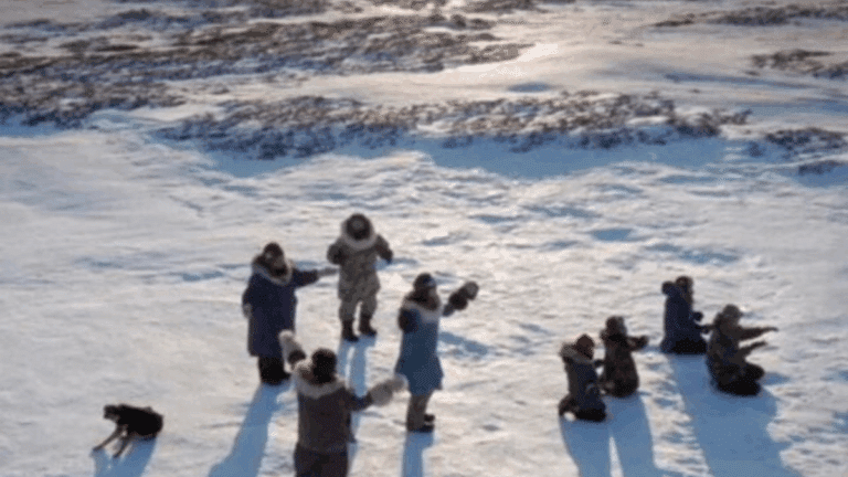 Cidade do Alasca enfrenta mais de dois meses sem sol com início da “noite polar”