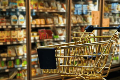 Ultraprocessados já representam quase um quarto da dieta dos brasileiros, aponta levantamento global