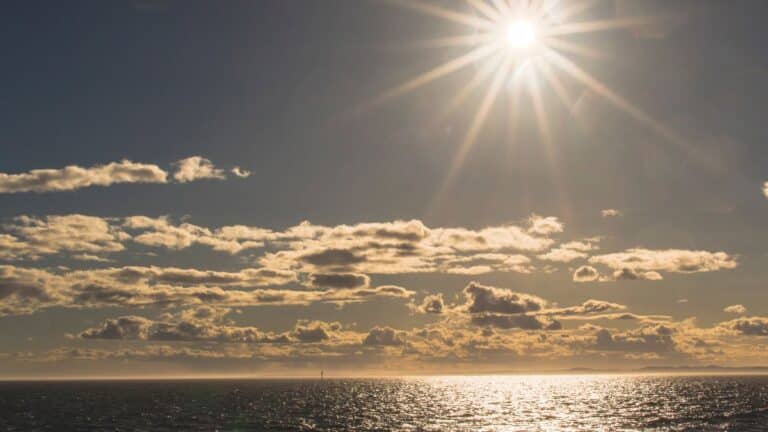Brasil em 2026 terá estação com calor intenso e chuvas irregulares