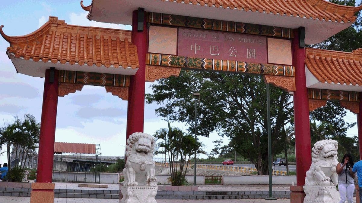 Demolição de monumento chinês no Panamá provoca crise política