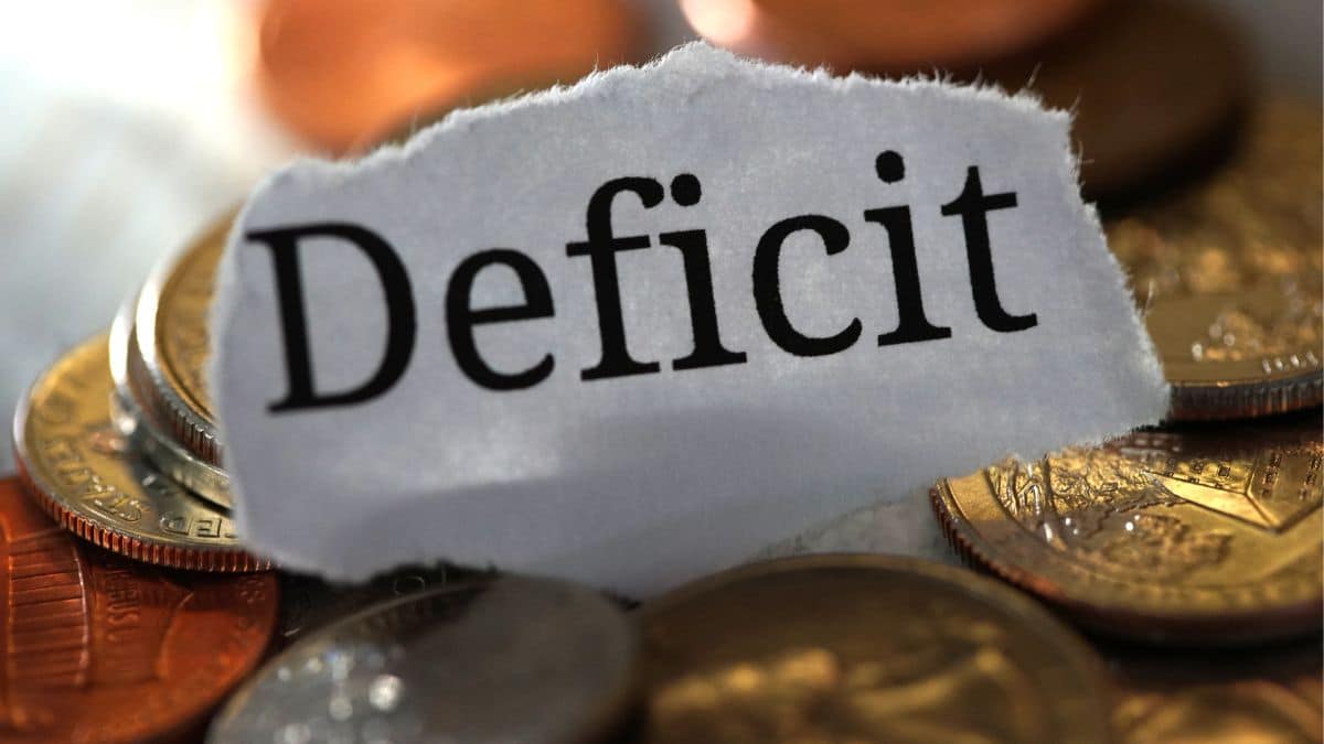 Governo registra déficit de R$ 83,8 bilhões até novembro