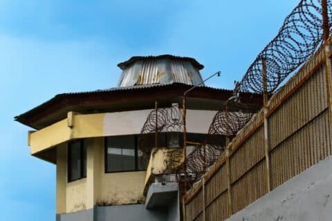 Grupo criminoso manipula ordens judiciais e libera detentos em BH