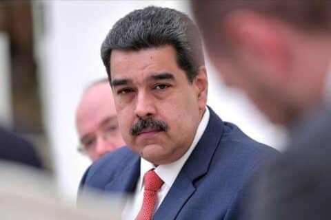 Maduro se dirige ao Brasil e pede apoio à Venezuela