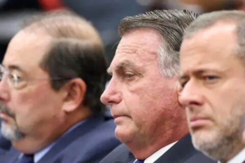 Moraes libera cirurgia de Bolsonaro e aguarda definição da defesa