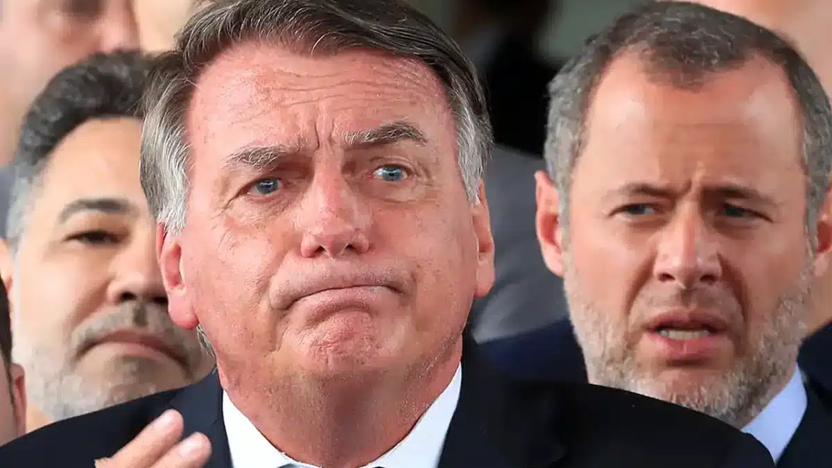 Bolsonaro Recebe Atendimento Médico na Prisão Após Queixas de Azia Constante