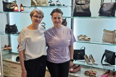 Paraíso dos Sapatos Atrai Multidão ao Centro de Curitiba com Ofertas Imperdíveis