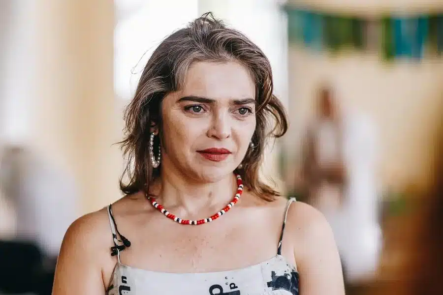 Atriz Titina Medeiros de Cheias de Charme Morre aos 48 Anos