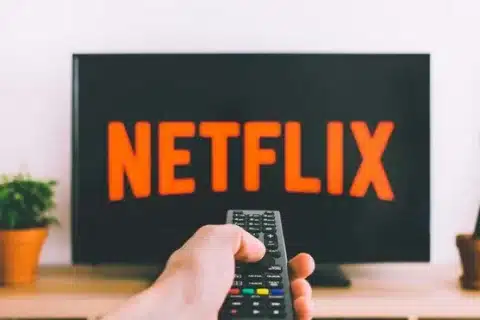 Netflix fecha acordo histórico com Sony e turbina catálogo global de filmes