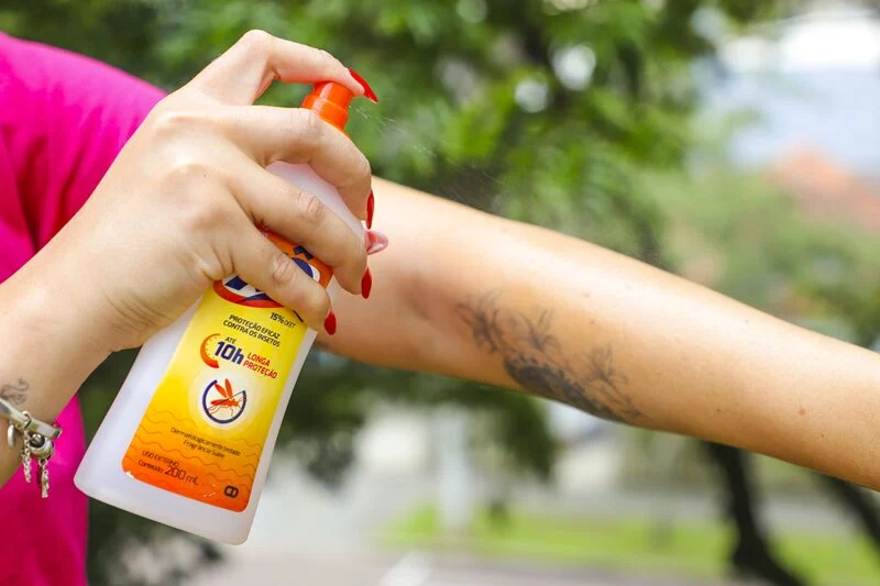 Prefeitura Intensifica Combate à Dengue Após Queda em 2025