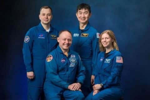 Alerta médico de astronauta e NASA avalia antecipar retorno