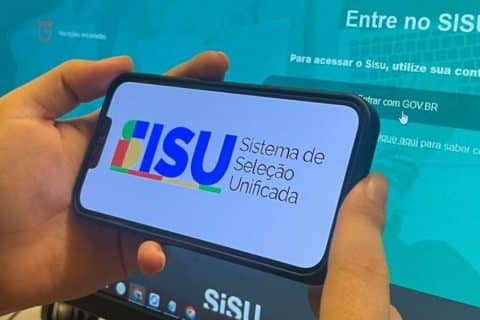 Aprovados no Sisu Sofrem com Atraso no Certificado do Enem