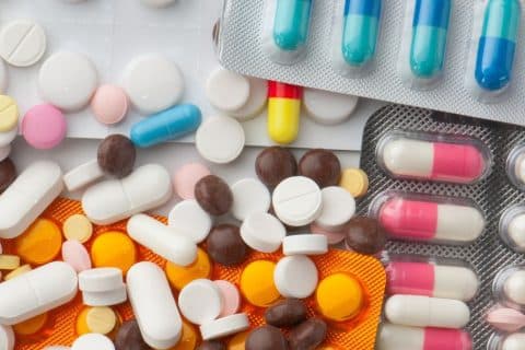 Cofen aprova prescrição de antibióticos por enfermeiros