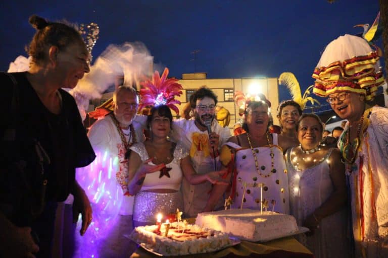 Garibaldis e Sacis Agita Curitiba em Pré Carnaval Histórico de 27 Anos