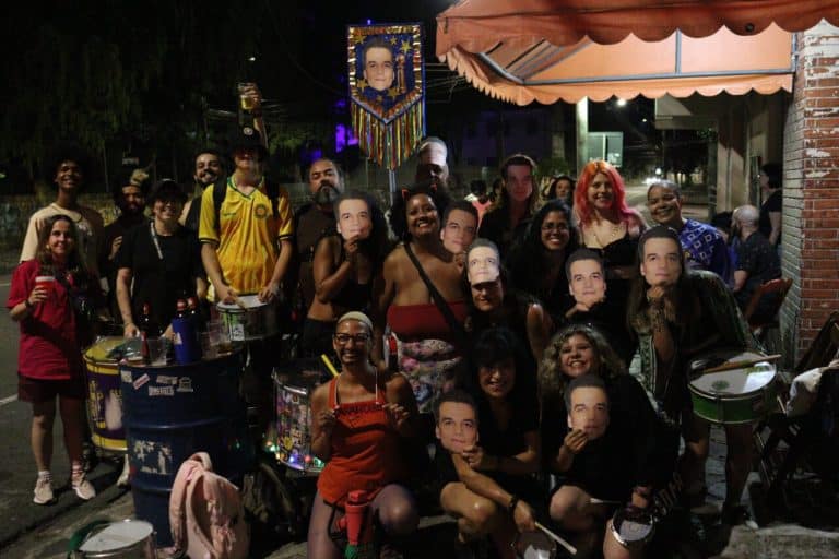 Bloco de Segunda Antecipa Folia e Arrastra Multidão no Rio com Tributo a Wagner Moura