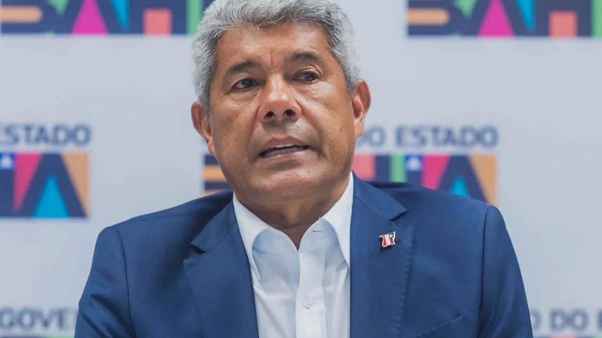 Jerônimo Rodrigues mantém confiança em Félix Mendonça após operação da PF
