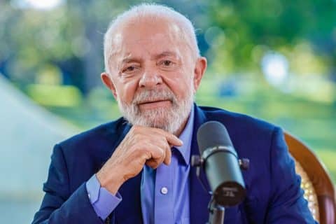 Presidente Luiz Inácio Lula da Silva durante pronunciamento sobre política externa e desafios diplomáticos do Brasil no início de 2026.