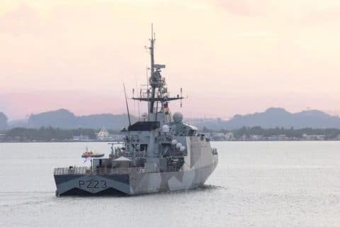 Marinha do Brasil autoriza permanência de navio de guerra britânico no Rio de Janeiro