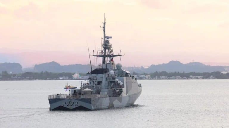 Marinha do Brasil autoriza permanência de navio de guerra britânico no Rio de Janeiro
