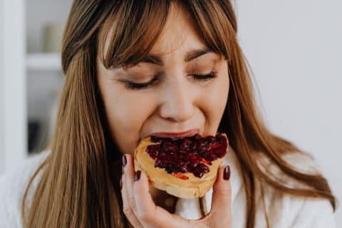 Mastigar Mais o Alimento Pode Ajudar no Emagrecimento