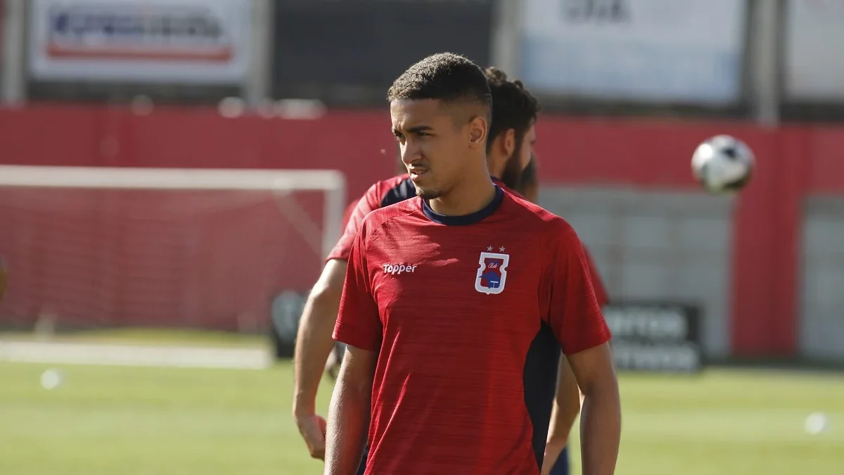 Corinthians anuncia contratação de meia destaque ex Paraná Clube para reforçar elenco