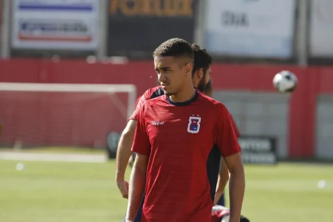 Corinthians anuncia contratação de meia destaque ex Paraná Clube para reforçar elenco