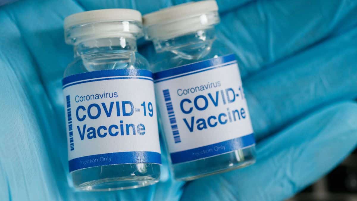 Meio século da vacina contra Covid-19 no Brasil