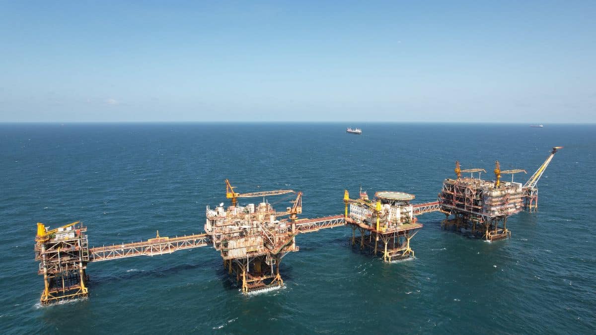 Mercado de petróleo no Brasil diante das tensões entre EUA, Venezuela e Irã