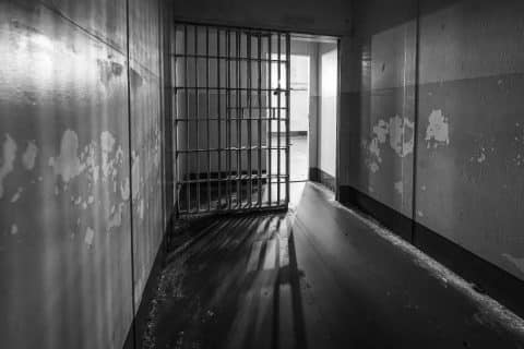 Presídios de Mato Grosso têm uso de scanners de raio-X suspenso