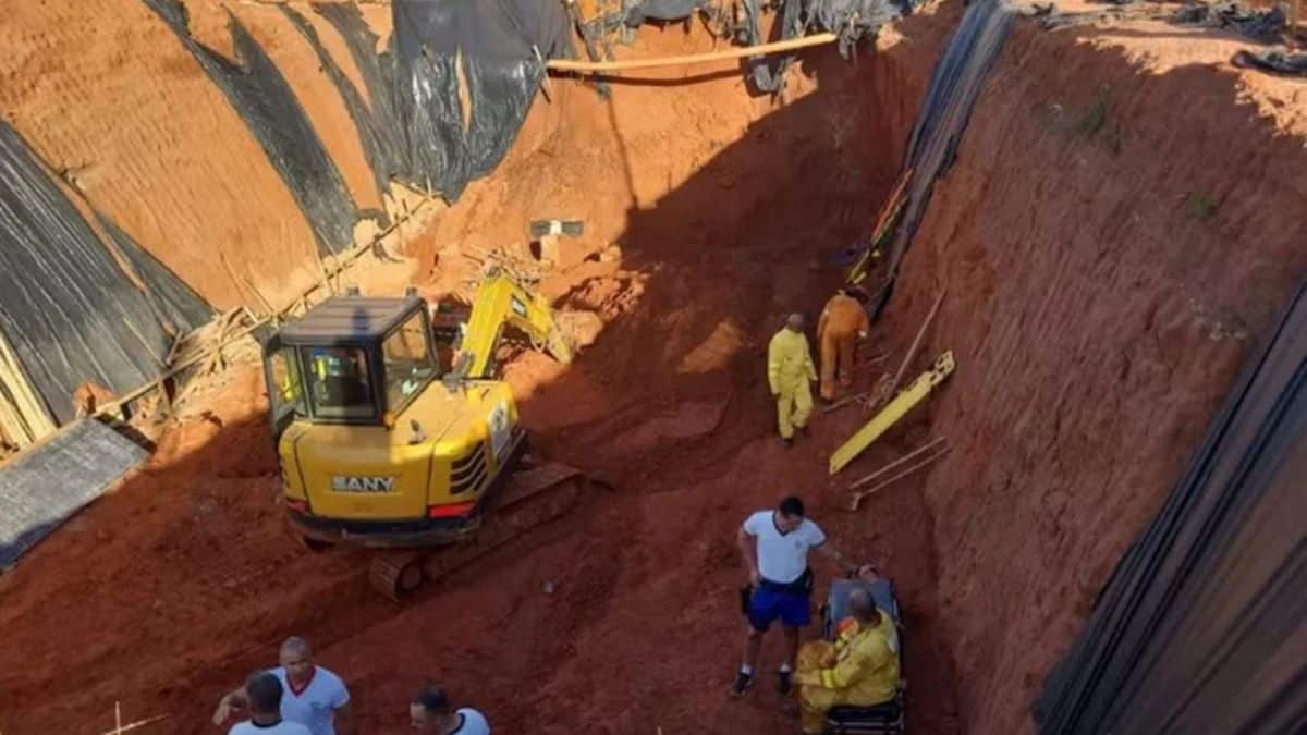 Quatro operários morrem soterrados em obra de frigorífico