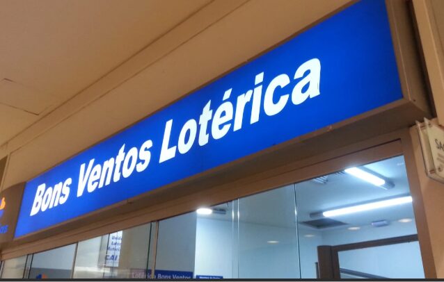 Quina da Mega-Sena tem ganhador em Curitiba Aposta premiada saiu de shopping