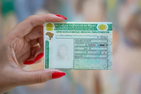 Paraná Lidera Inovação Com Renovação Automática e Gratuita da CNH Para Milhares