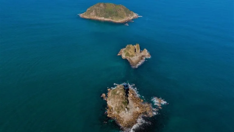 Litoral do Paraná revela tesouro de 57 ilhas intocadas para turistas e aventureiros