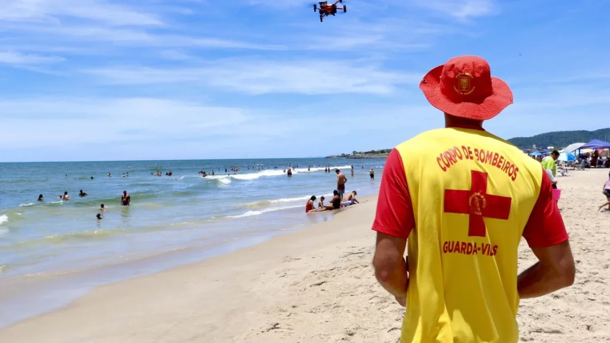 Drones Ampliam Alcance de Bombeiros em Operações de Busca e Salvamento no Litoral