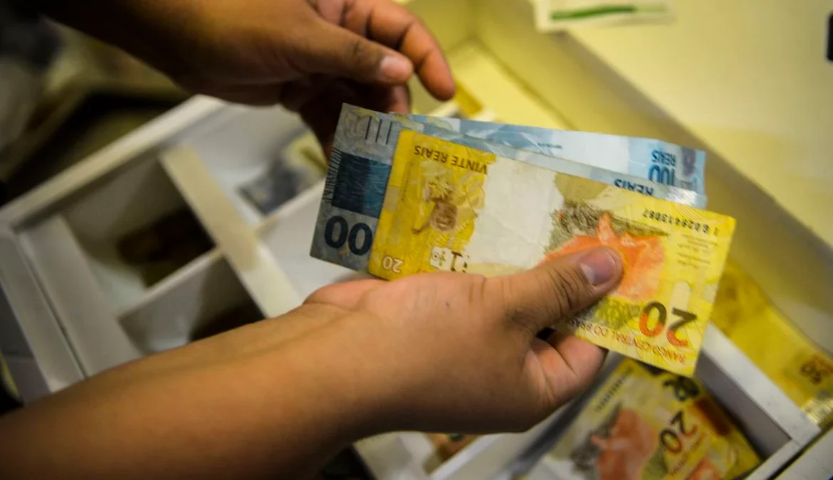Inflação em 2024 Deve Ser a Menor em Décadas Segundo Previsões do Mercado