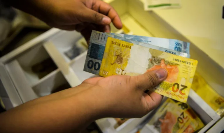 Inflação em 2024 Deve Ser a Menor em Décadas Segundo Previsões do Mercado