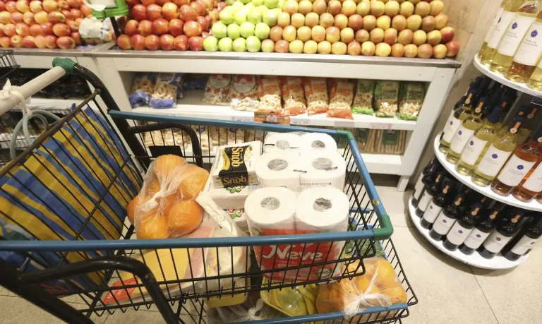 Inflação desacelera e mercado aposta em novo corte da Selic em breve