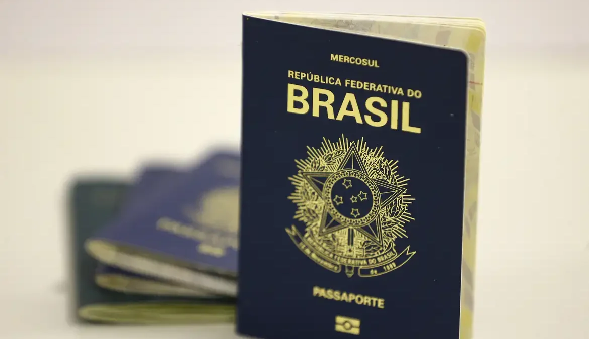Estados Unidos suspendem emissão de vistos para imigrantes de seis países