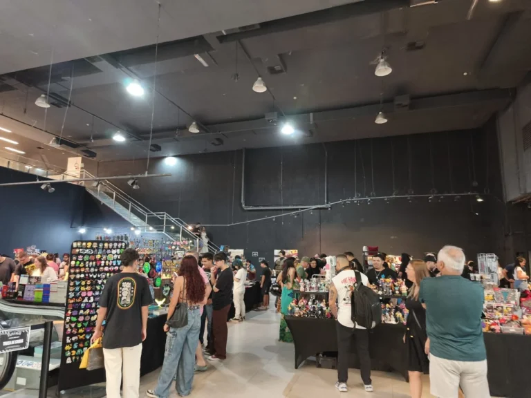 Feira Retro Games agita Curitiba com nostalgia e diversão neste fim de semana