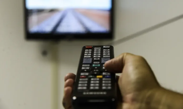 Streaming se aproxima da tv aberta em audiência no brasil aponta ibope