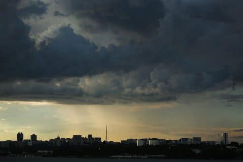 Fim de Semana Tem Calor Intenso e Alerta Para Chuvas Fortes Surpreende Especialistas